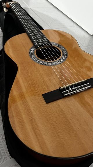 Pack Guitarra Admira Alba + Funda + Afinador