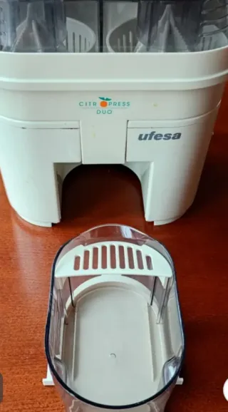Exprimidor eléctrico Ufesa Citropress