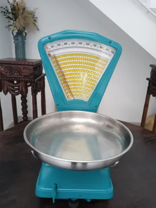 Balanza antigua ultramarinos