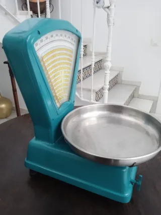 Balanza antigua ultramarinos