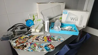 Consola Nintendo Wii + Wii Fit + Extras