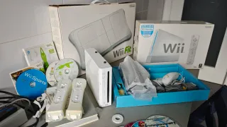 Consola Nintendo Wii + Wii Fit + Extras