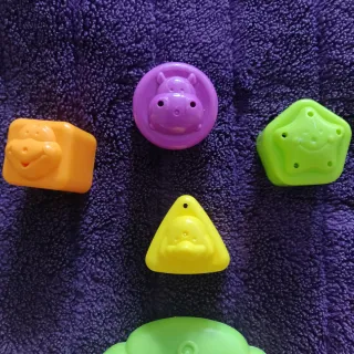 Juguete de agua bañera.Juego acuático formas para