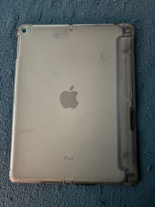 Tablet Apple iPad in colore blu