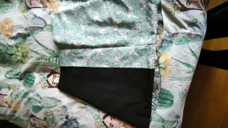 Falda reversible  hecha a mano.