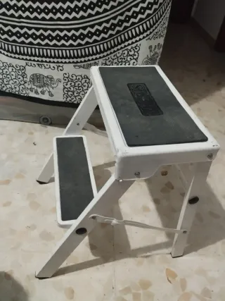 Escalera Taburete Plegable Blanca