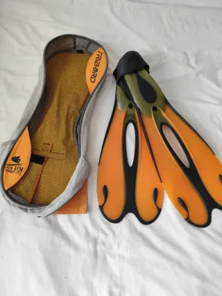 Aletas Tribord Naranja Talla 36 + Bolsa nylon.