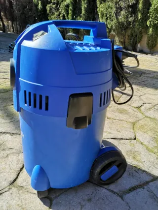 Aspirador Nilfisk Buddy II 18