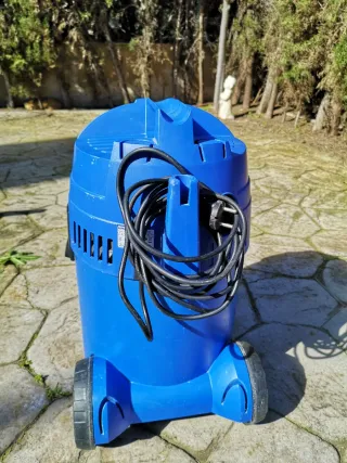 Aspirador Nilfisk Buddy II 18