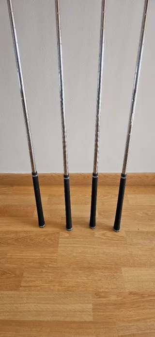 Palos Golf Wilson Staff FG Tour V4 (6,8,9,P)