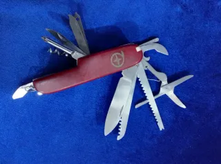 Navaja Suiza Roja Clásica