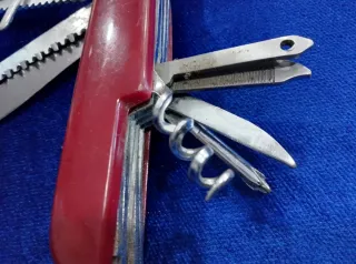 Navaja Suiza Roja Clásica