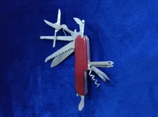 Navaja Suiza Roja Clásica