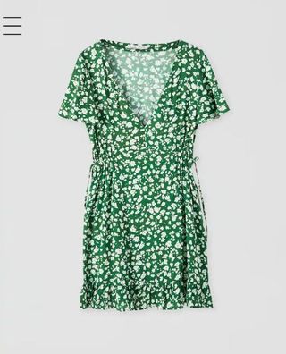 Vestido mini verde floral Pull & Bear talla S