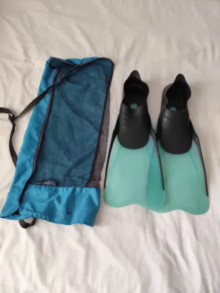 Aletas Subea Azul Talla 44/45 + Bolsa nylon.