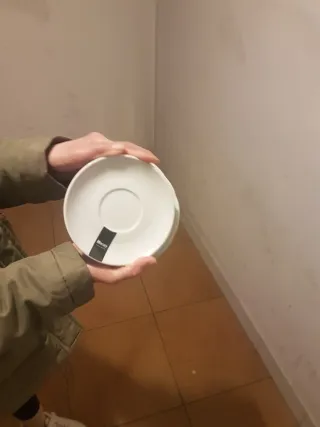 38 TAZAS CAFE Y 17 PLATOS en buen estado