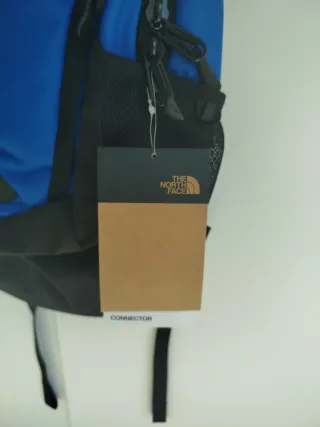 Mochila The North Face Azul y Negra