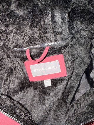Chaqueta Michael Kors Roja con Capucha