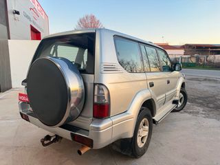 Toyota Land Cruiser 90 2000