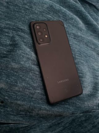 Samsung A53 5G Negro  Con una funda