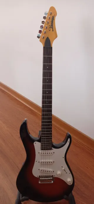 Guitarra Eléctrica antigua Vantage Sunburst