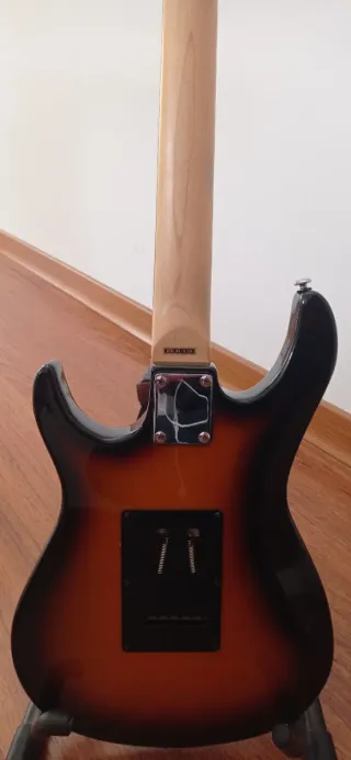 Guitarra Eléctrica antigua Vantage Sunburst