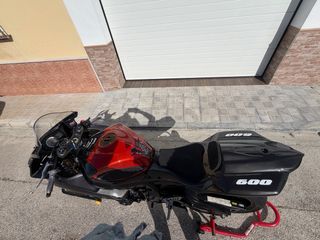 SUZUKI GSXR 600 K9