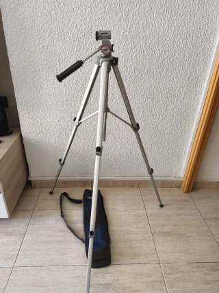 Trípode Velbon VIP para cámara/vídeo.