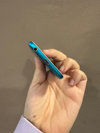 iPod Touch Blanco y Azul