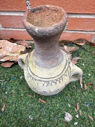 2 jarrones  de terracota antiguo con asas