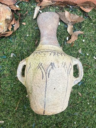 2 jarrones  de terracota antiguo con asas