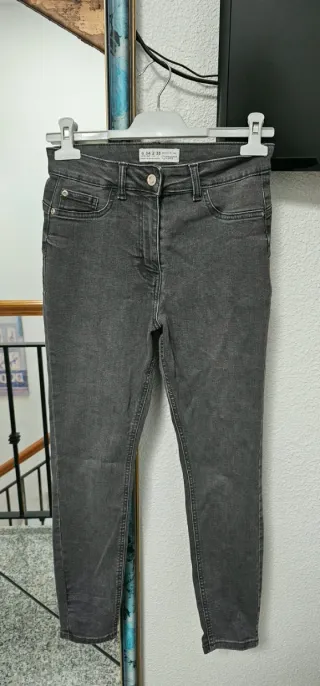 Pantalón pitillo gris Primark Talla XS