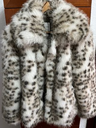 Chaqueta pelo estampado leopardo Stradivarius