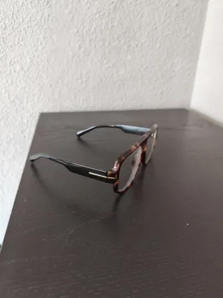 Gafas miopía -1.25 fotocromáticas tipo Tom Ford