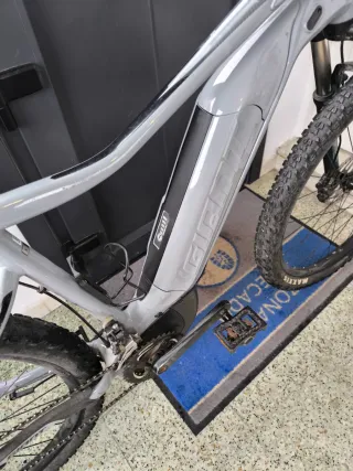 Bicicleta Eléctrica Giant Fathom E+ 2 (2020)