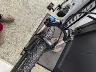 Bicicleta Eléctrica Giant Fathom E+ 2 (2020)