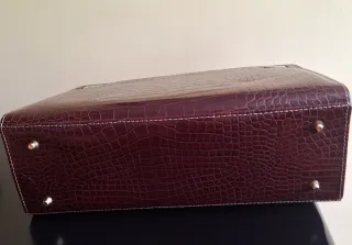 Borsa stile Hermes in coccodrillo con hardware dorato