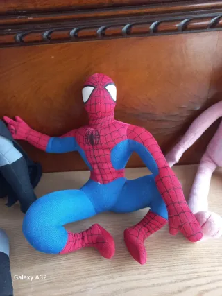 Lote Peluches Batman, Spiderman y Pantera Rosa
