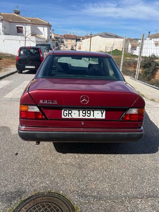 Mercedes-Benz W124 1991
