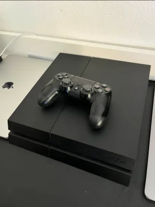 PS4 (PlayStation 4) Negra