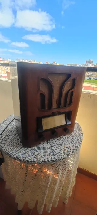 Radio Philips Antigua Capilla modelo nautilus
