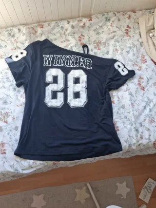 Camiseta oversize SHEIN Winner 28 Talla M