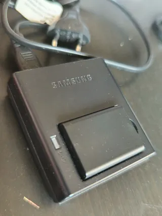 Cámara Samsung NX1000 Blanca + Bolso