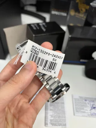 Casio MTP Tiffany Esfera Turquesa Acero