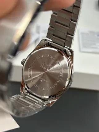 Casio MTP Tiffany Esfera Turquesa Acero