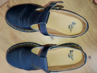 Dr. Martens Polley Merceditas Piel Negra