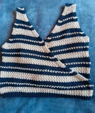 Top Crop Zara Rayas talla M