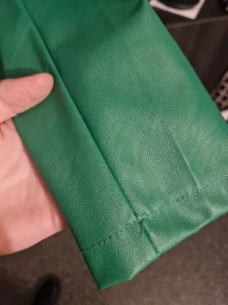 Americana verde con cinturón