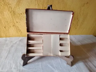 Caja ARTRIMON 6 ampollas solo la caja,coleccionism