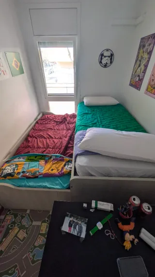 Cama nido doble, con somiers.